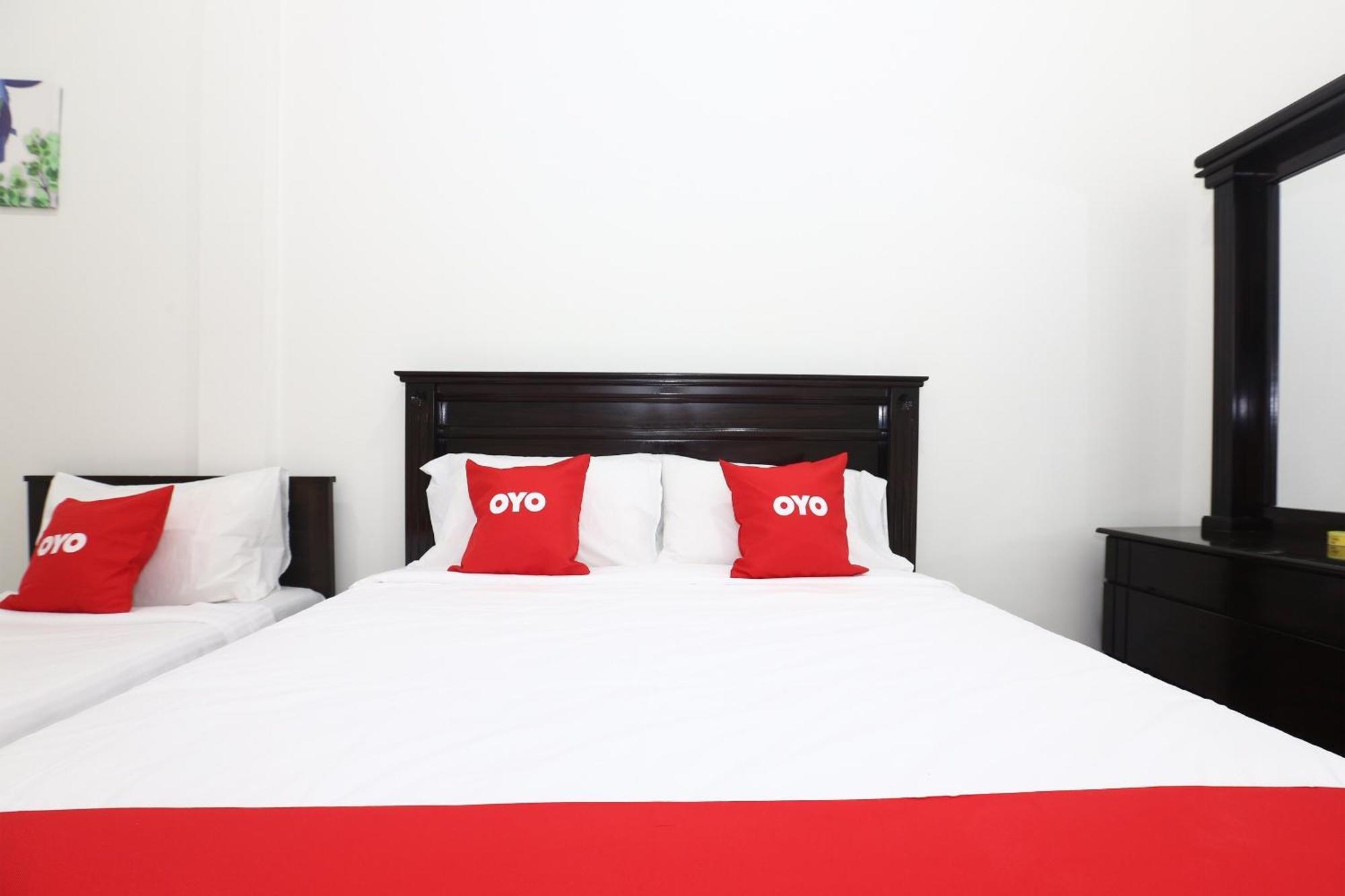 Super Oyo 89678 Ady Hotel Куала Теренгану Екстериор снимка